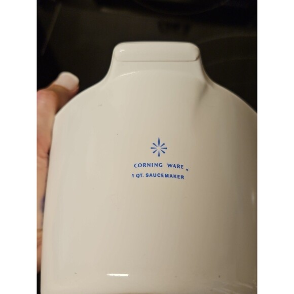 Vintage CorningWare Blue Cornflower 1 Qt / 4c Sauce Maker Measuring Cup - Picture 9 of 9
